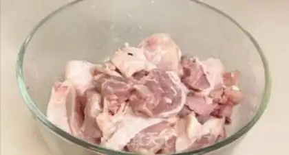 Make Yellow chicken step 1
