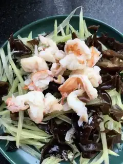 Make Spicy sauce with shrimp step 10