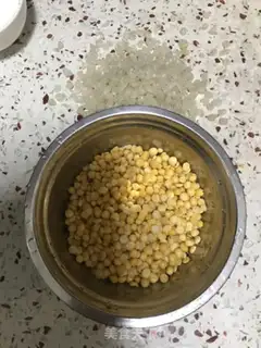 Make Sweet pea yellow step 1