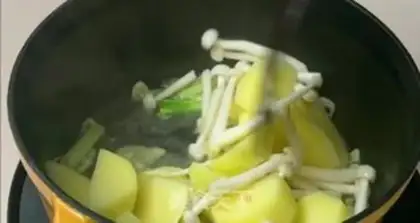 Make Yellow chicken step 6