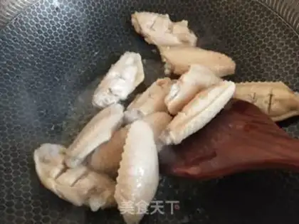 Make Chicken wing stew step 4