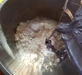 Make Purple rice buns step 1