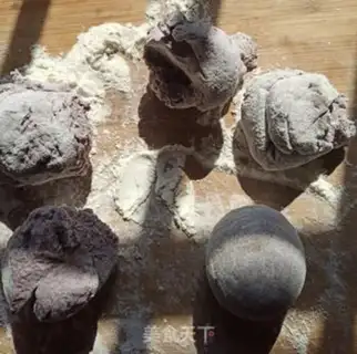 Make Purple rice buns step 4