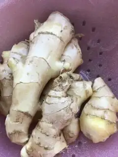 Make Ginger date, black sugar step 0