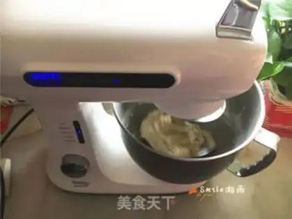 Make Japanese milk rolls step 3