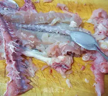 Make A fish dumpling step 2