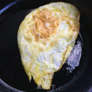 Make Fried omelet soup step 2