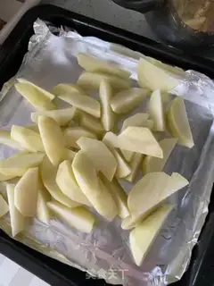Make Spicy baked fries step 1