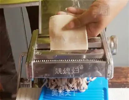 Make Homemade barley noodles step 4