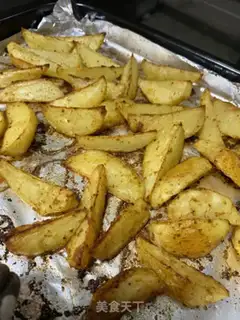Make Spicy baked fries step 5