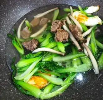 Make ♪ Little green bouquet with egg beef noodles ♪ step 4
