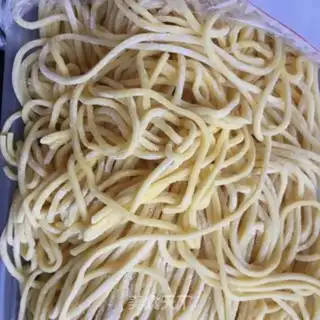Make Spicy shrimp for pumpkin noodles step 3
