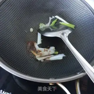 Make Spicy shrimp for pumpkin noodles step 5