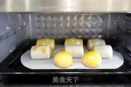 Make Pumpkin buns step 20