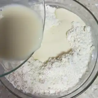 Make Blueberry sauce scon step 4