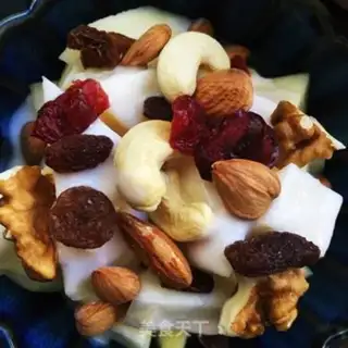 Make Dry yogurt and apple step 4