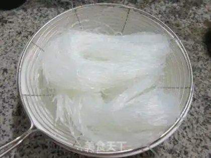 Make Curry shrimp fans step 1
