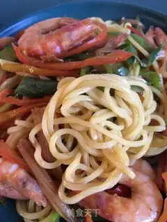 Make Spicy shrimp for pumpkin noodles step 19