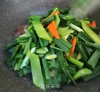 Make Garlic fried sausage step 2