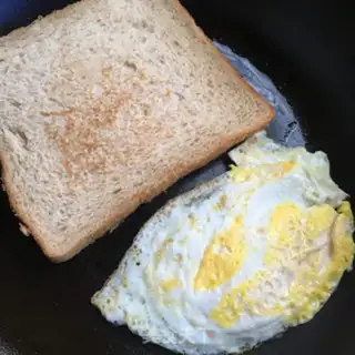 Make Sesame sauce, egg toast step 5