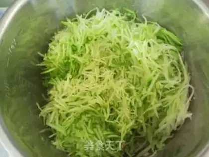 Make The radish bun step 0