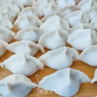 Make Roach pork dumplings step 12