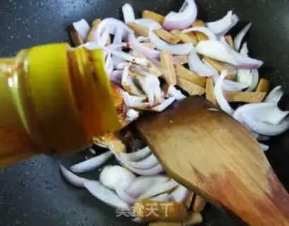 Make Sweet and spicy onions step 4