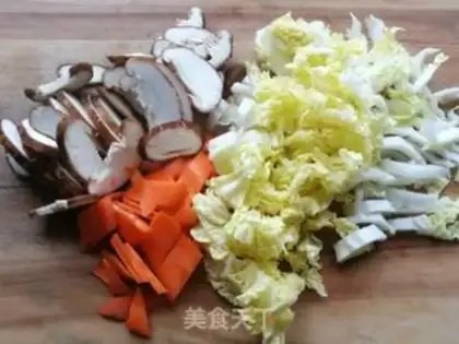Make Soup of mushrooms and omelet step 1