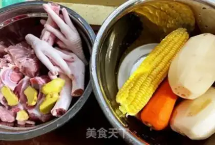 Make The Dragon Bone Lotus soup step 0