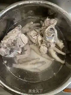 Make The Dragon Bone Lotus soup step 2