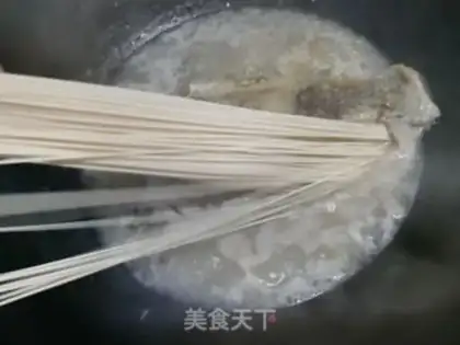 Make Noodle soup step 1