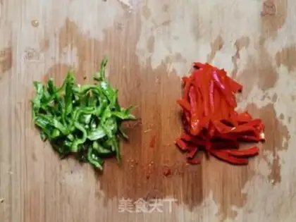 Make Scrambled hand tore noodles step 4