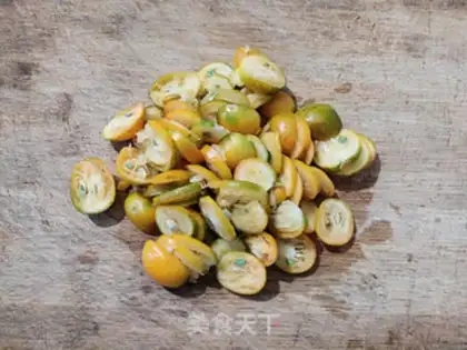 Make Homemade orange sauce step 1