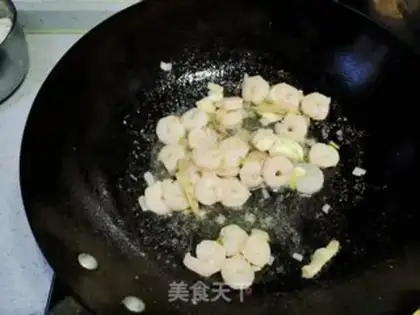 Make Shrimp sprouts step 3