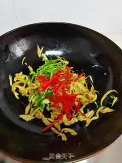 Make Scrambled hand tore noodles step 10
