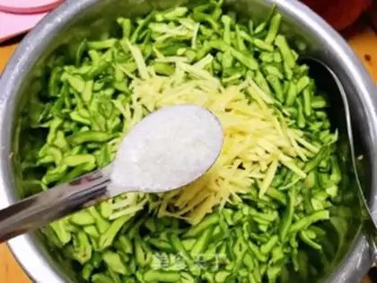 Make Pepper cutter beans step 6
