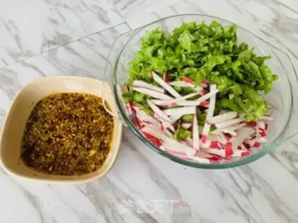 Make Pyramid radish gravy step 3