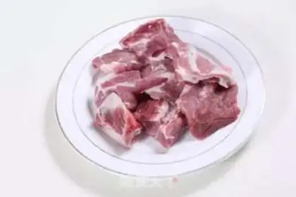 Make Sweet honey sauce and pork step 0