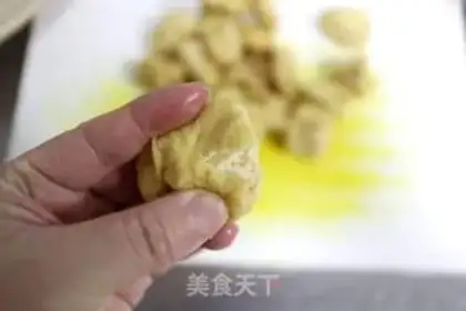 Make Hot cabbage hotpot step 1