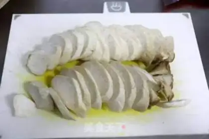 Make Hot cabbage hotpot step 2