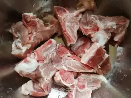Make Worm Herbs Mountain spinal soup step 0