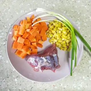 Make Carrot corn beef soup step 0