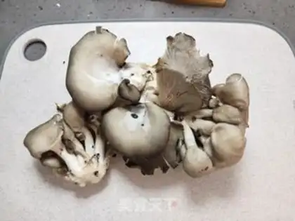 Make The roasted mushrooms step 0