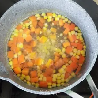 Make Carrot corn beef soup step 3