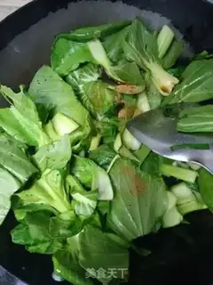 Make Scrambled eggs step 2