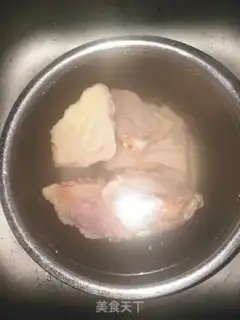 Make Chicken wings with a red steak step 1