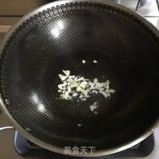 Make Mules, broccoli, fried eggs step 3
