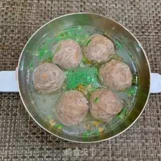 Make Quick soup for beefballs step 7