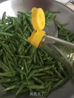 Make Garlic beans step 6