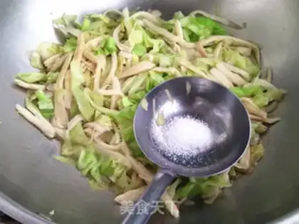 Make Round cabbage for almond mushrooms step 4